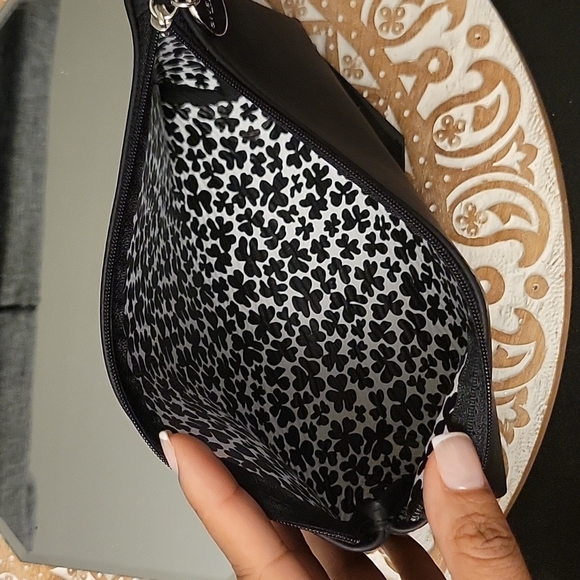 Givenchy| Makeup Bag - Picture 2 of 5